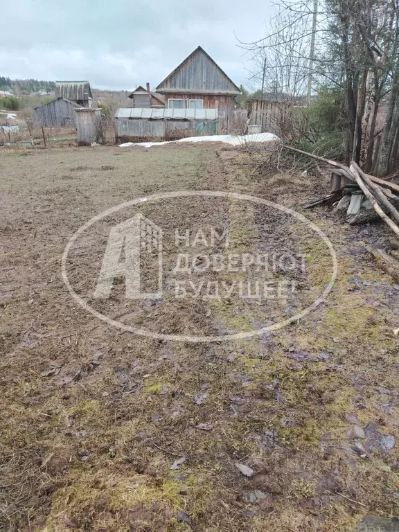 Участок в Пермский край, Добрянский муниципальный округ, д. Завожик ... - Фото 1