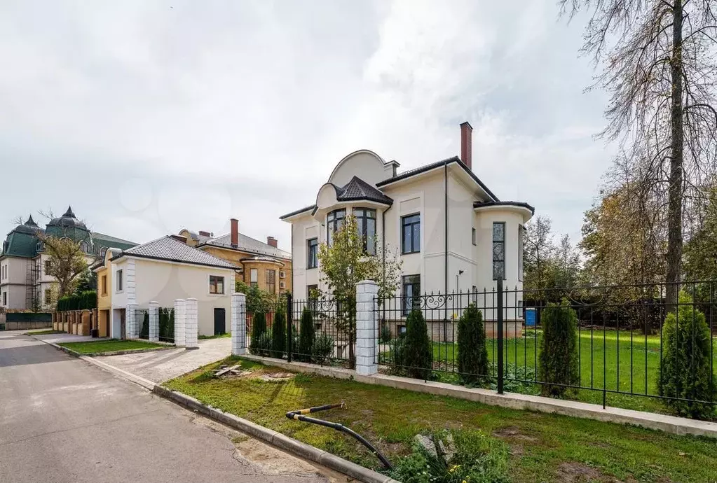 Дом 650 м на участке 15 сот. - Фото 1