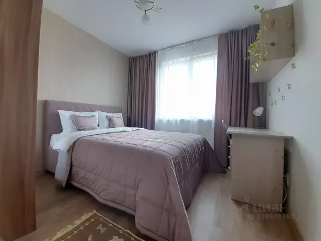 2-к кв. Нижегородская область, Нижний Новгород ул. Цветочная, 13 (53.0 ... - Фото 1