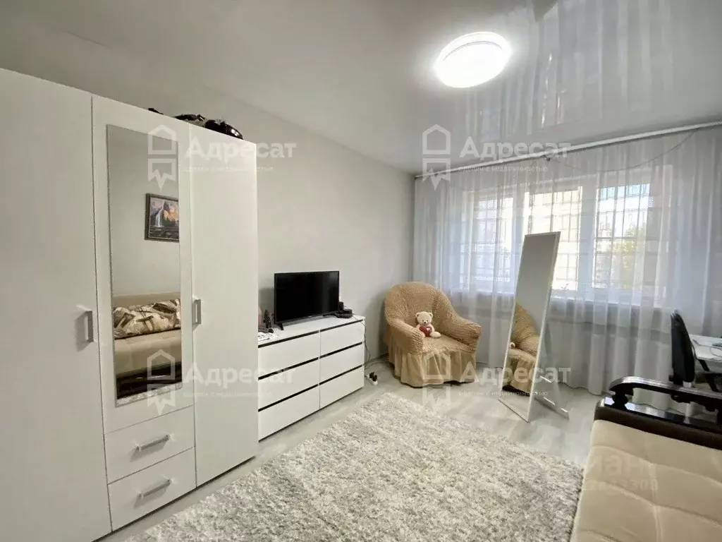 2-к кв. Волгоградская область, Волгоград ул. 8-й Воздушной Армии, 19 ... - Фото 2