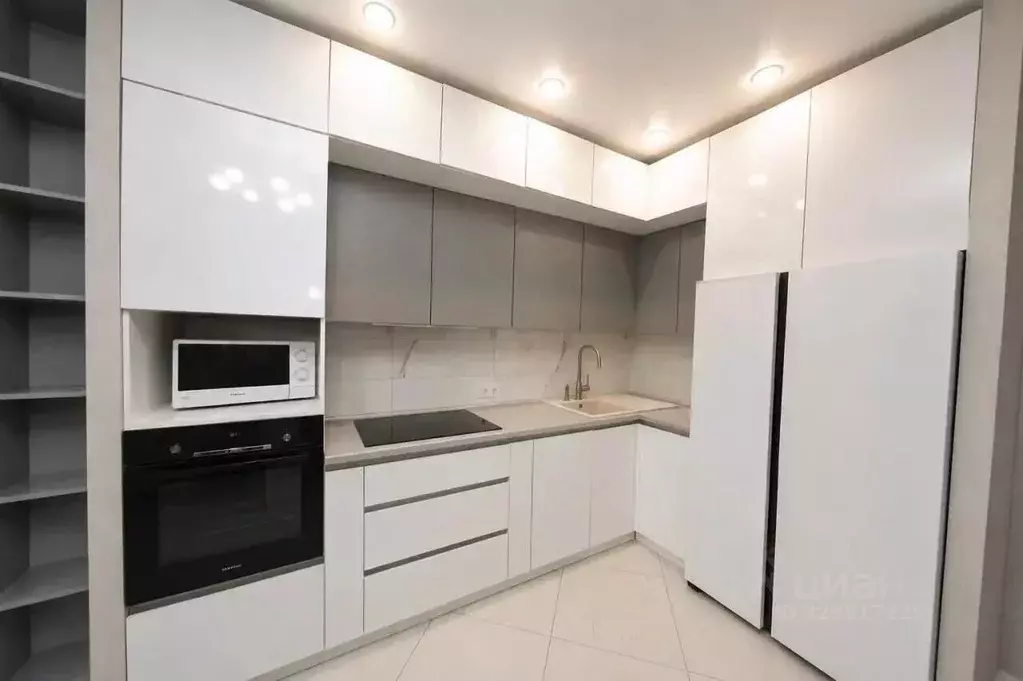 3-к кв. Брянская область, Брянск ул. Красина, 26 (108.3 м) - Фото 2