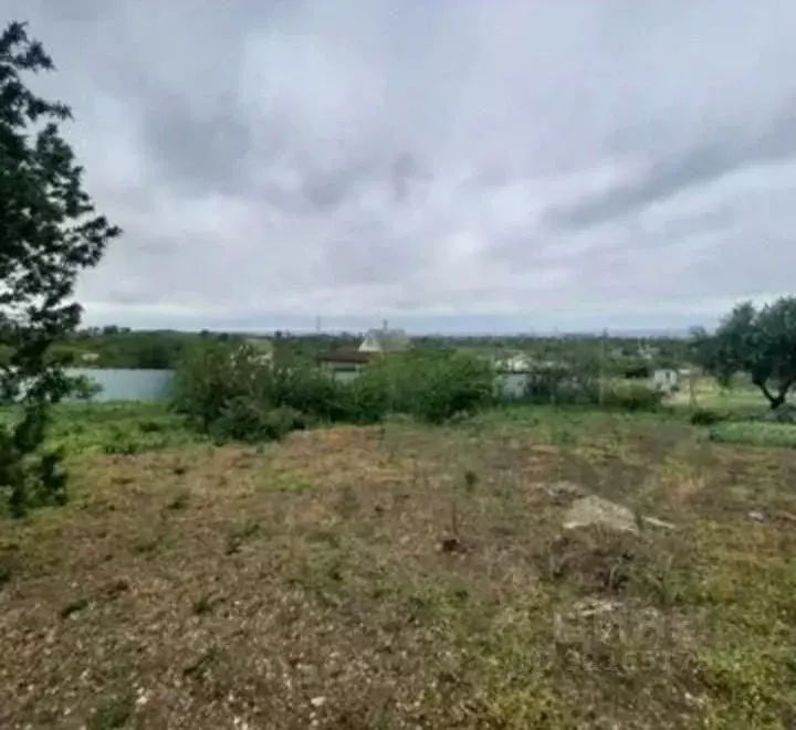 Участок в Крым, Керчь Изобильный СПК, ул. Гранатовая (8.5 сот.) - Фото 1