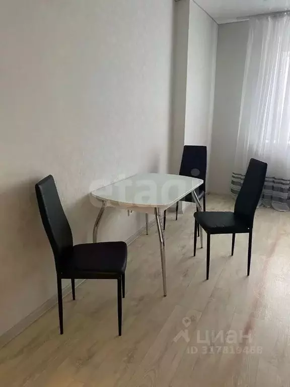 1-к кв. Ханты-Мансийский АО, Сургут ул. Есенина, 8 (43.0 м) - Фото 1