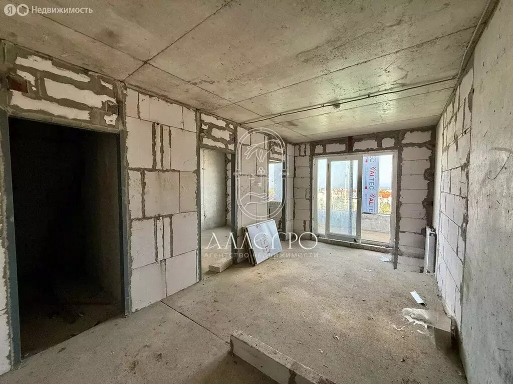 1-комнатная квартира: Севастополь, улица Челнокова, 17к1 (35 м) - Фото 1