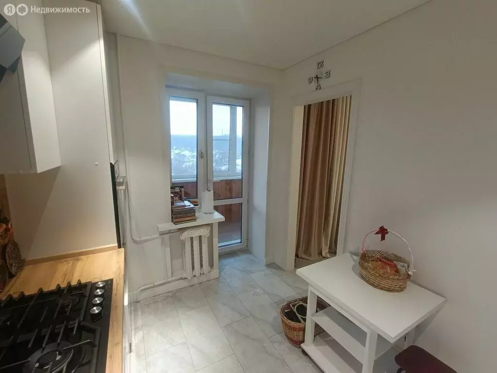 3-комнатная квартира: Чебоксары, улица Энтузиастов, 1 (86 м) - Фото 2