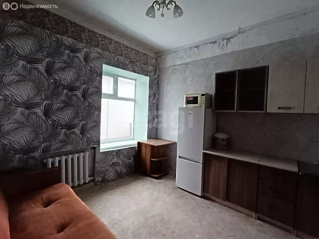 1-комнатная квартира: Камышлов, улица Урицкого, 10 (18 м) - Фото 2