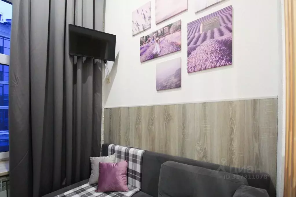1-к кв. Татарстан, Казань ул. Гаяза Исхаки, 15 (18.0 м) - Фото 0