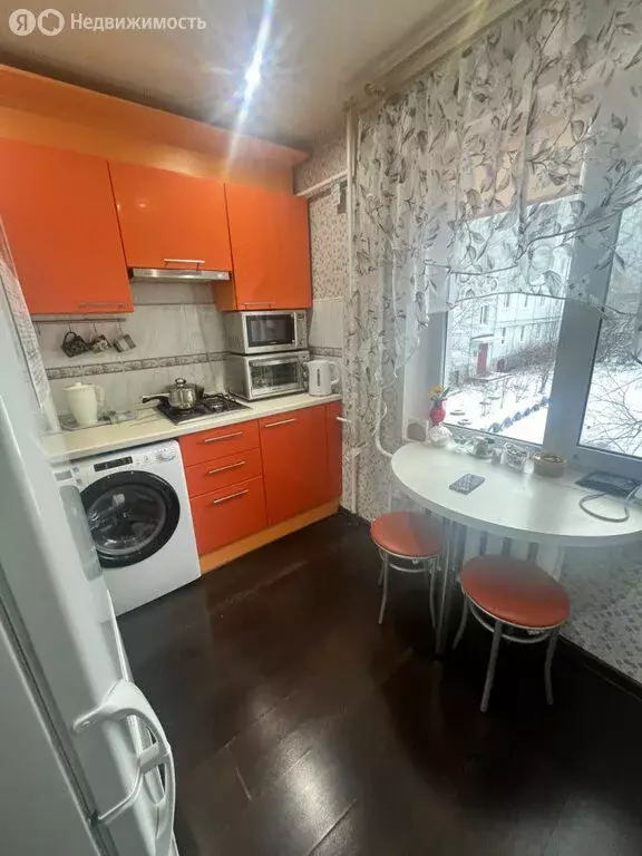 1-комнатная квартира: Сыктывкар, проспект Бумажников, 27 (31 м) - Фото 0