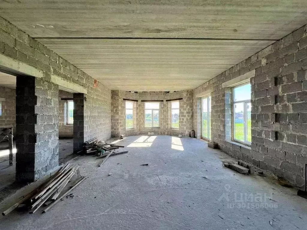 Дом в Белгородская область, Белгородский район, Дубовское с/пос, с. ... - Фото 1