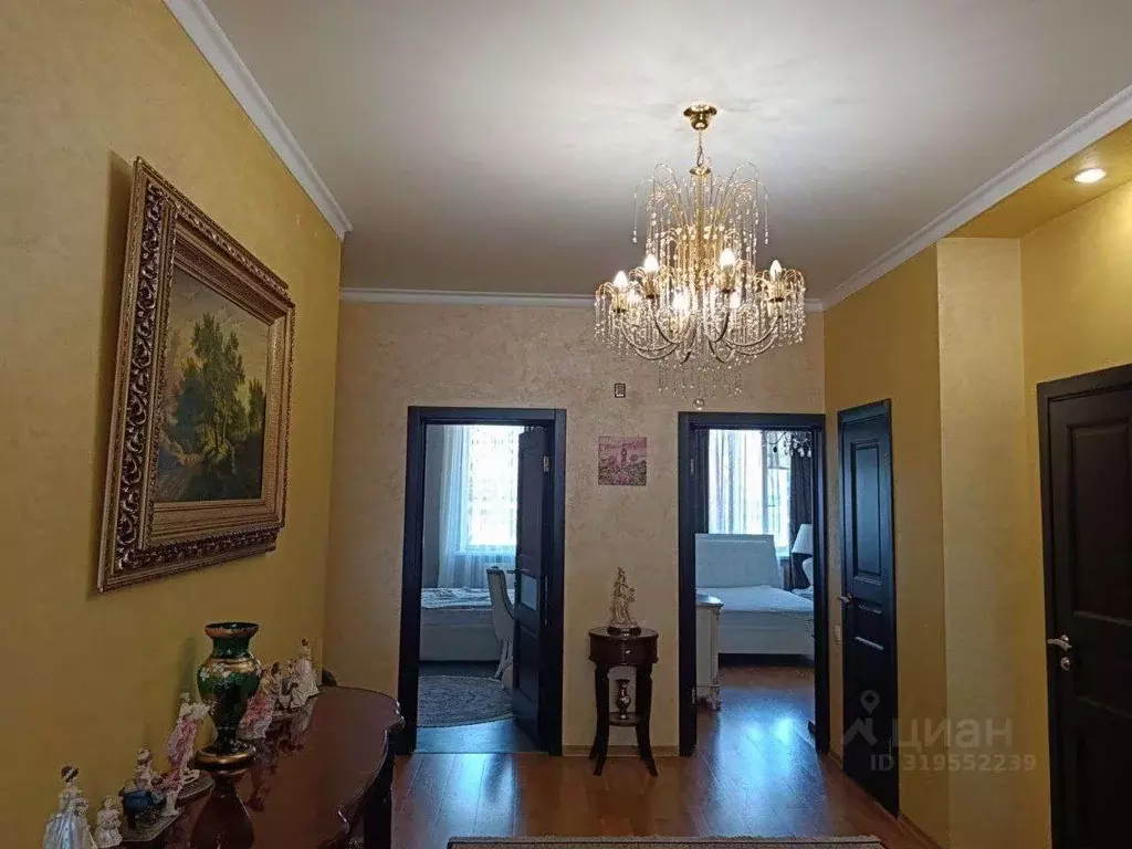 4-к кв. Белгородская область, Белгород Гостенская ул., 4 (146.3 м) - Фото 1