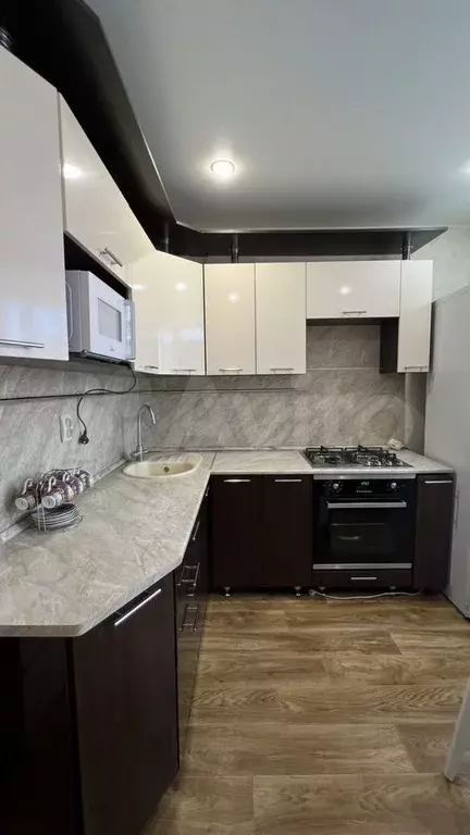 1-к. квартира, 40 м, 1/10 эт. - Фото 0