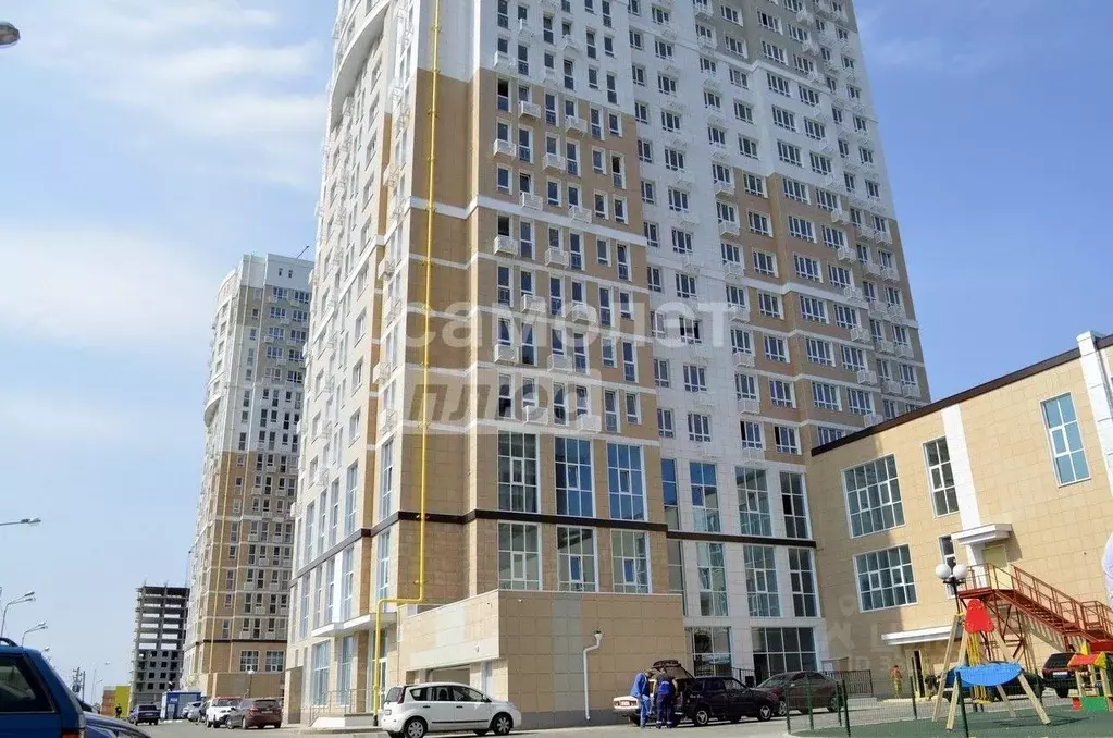 3-к кв. Белгородская область, Белгород ул. Есенина, 9к2 (77.7 м) - Фото 2