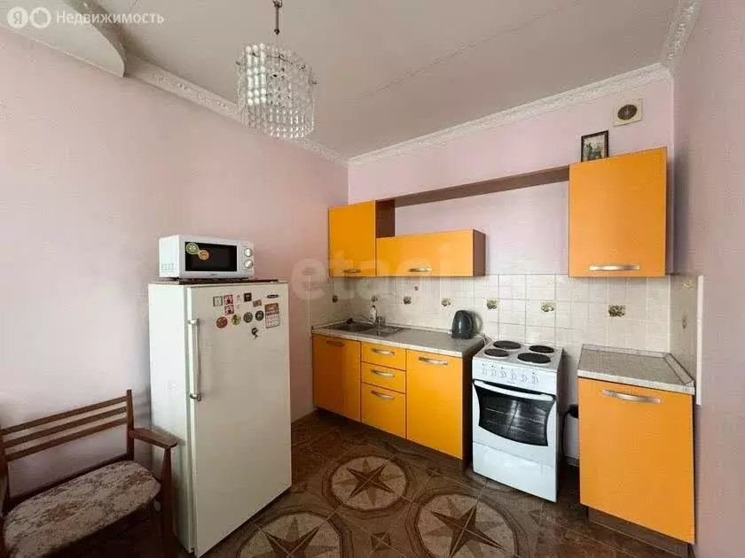 1-комнатная квартира: Тюмень, улица 50 лет Октября, 24к2 (52.6 м) - Фото 2