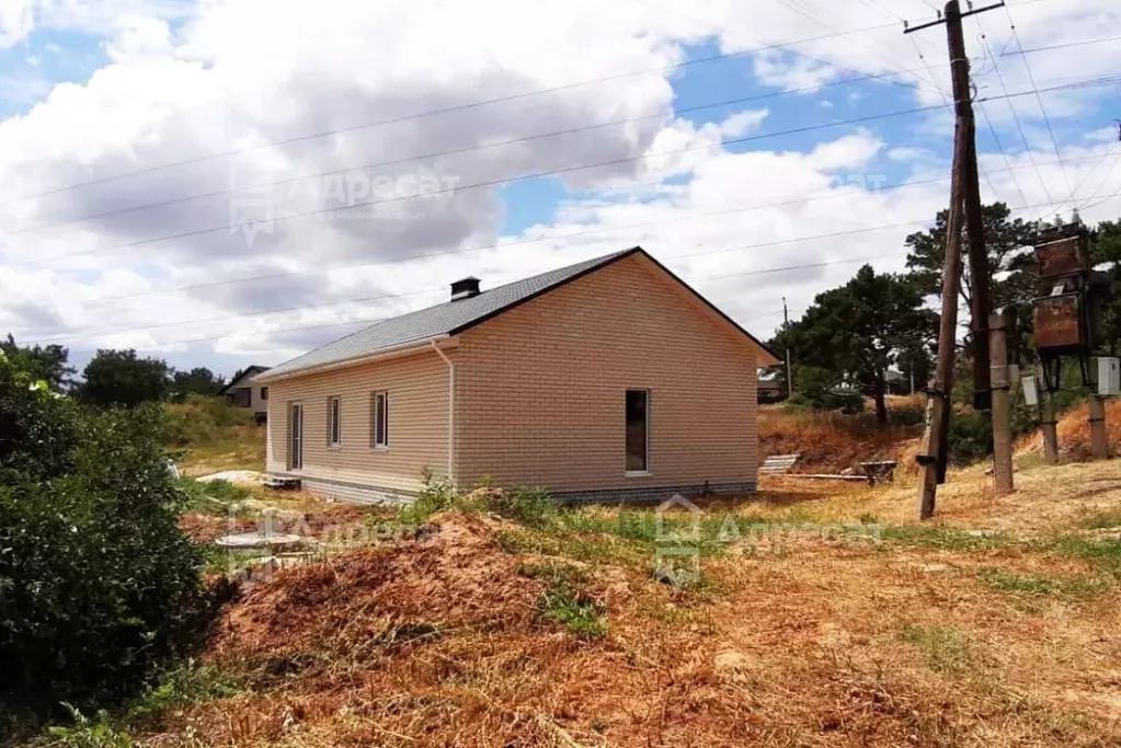 Дом в Волгоградская область, Волгоград Поселок Горная Поляна тер., ул. ... - Фото 0