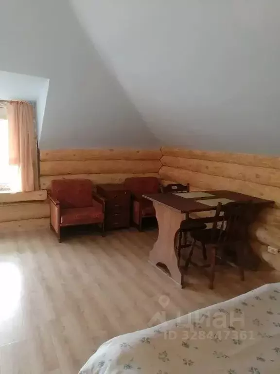 Комната Псковская область, Пушкинские Горы рп - Фото 1