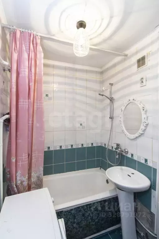 1-к кв. Тюменская область, Тюмень Тульская ул., 2А (28.4 м) - Фото 0