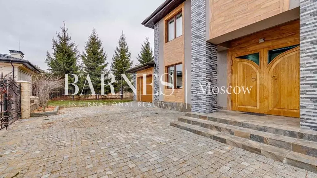 Дом 270 м на участке 10 сот. - Фото 1