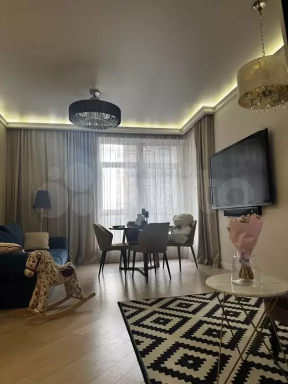 3-к. квартира, 100 м, 10/28 эт. - Фото 0
