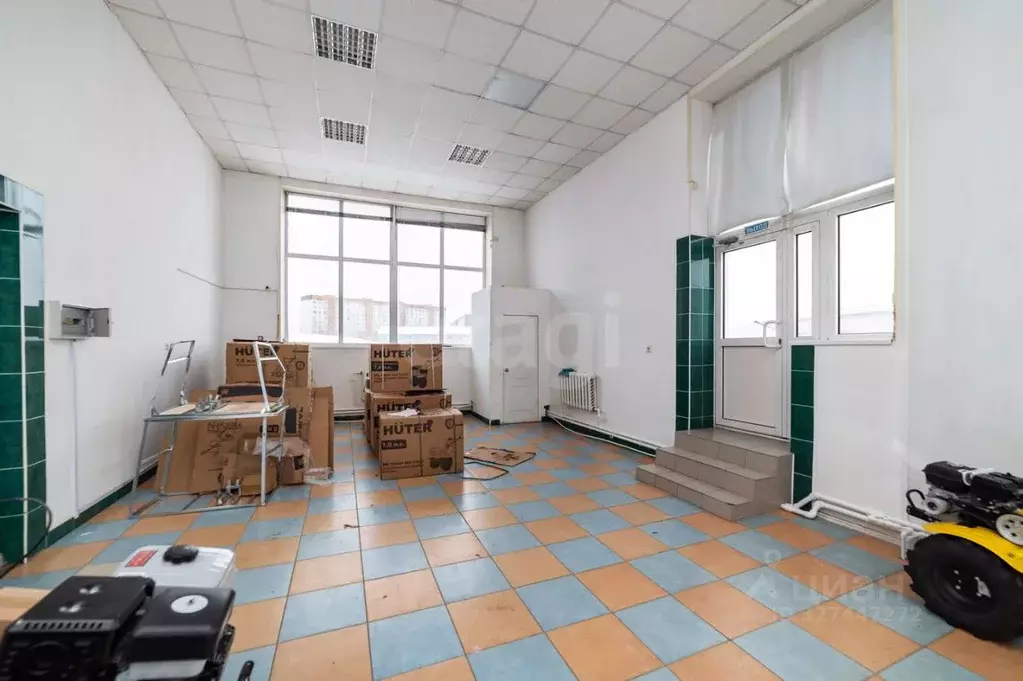 Помещение свободного назначения в Курганская область, Курган ул. ... - Фото 1