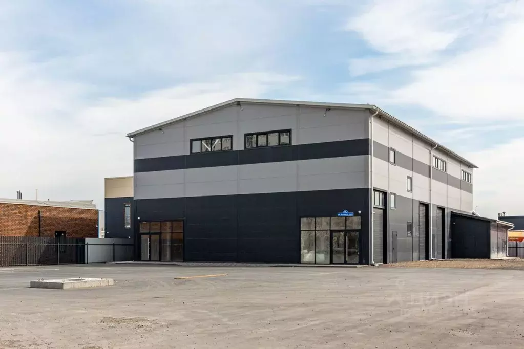 Помещение свободного назначения в Тюменская область, Тюмень ул. ... - Фото 1