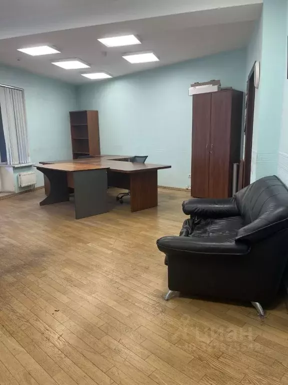 Офис в Санкт-Петербург 10-я Советская ул., 4-6 (68 м) - Фото 1