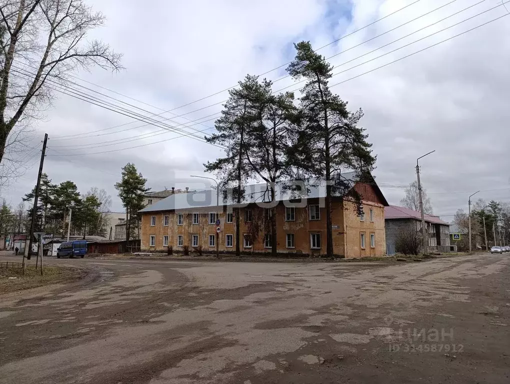 3-к кв. Костромская область, Ветлужский пгт ул. Центральная, 25 (56.4 ... - Фото 1