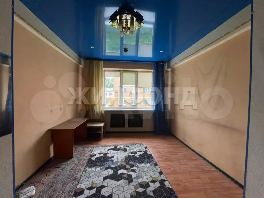 Комната 26 м в 4-к., 2/4 эт. - Фото 0