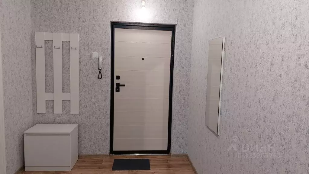 Студия Красноярский край, Красноярск ул. Дубровинского, 110В (36.6 м) - Фото 1