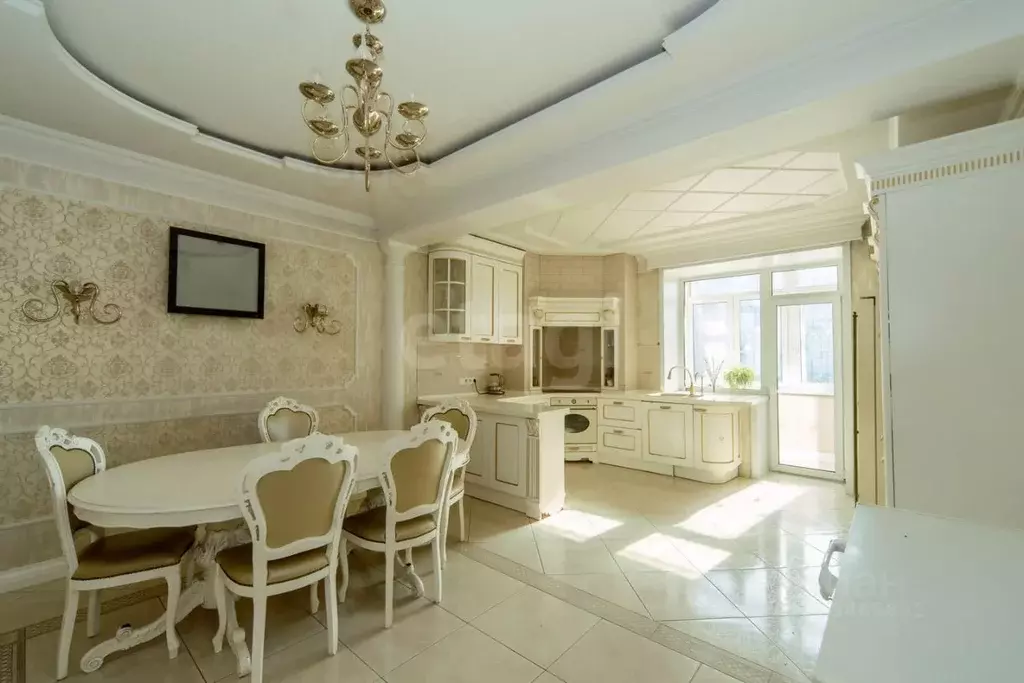 4-к кв. Алтайский край, Бийск Советская ул., 206/1 (232.5 м) - Фото 1