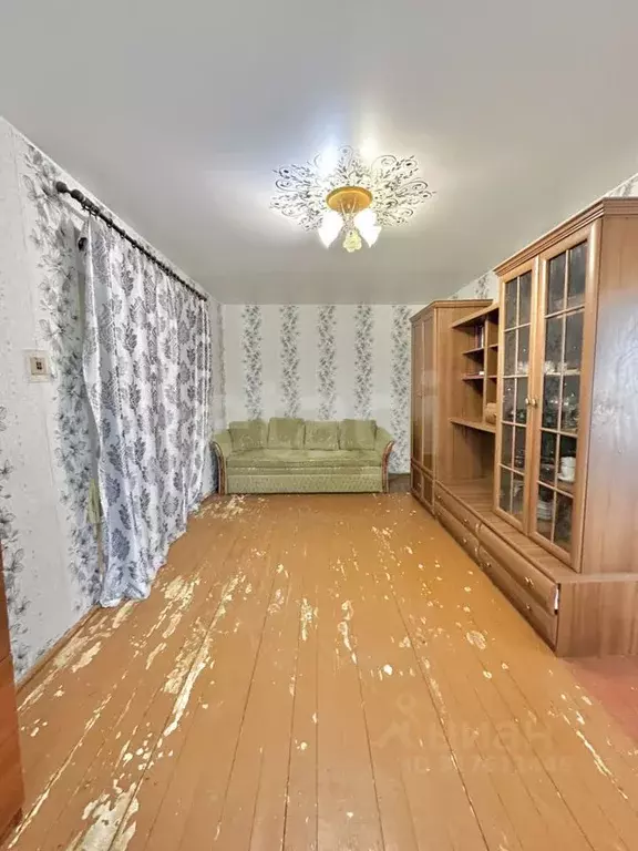 2-к кв. Псковская область, Псков Коммунальная ул., 22 (43.5 м) - Фото 0