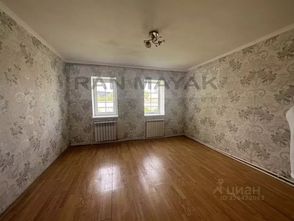 Дом в Адыгея, Майкоп городской округ, Ханская ст-ца ул. Революционная, ... - Фото 2