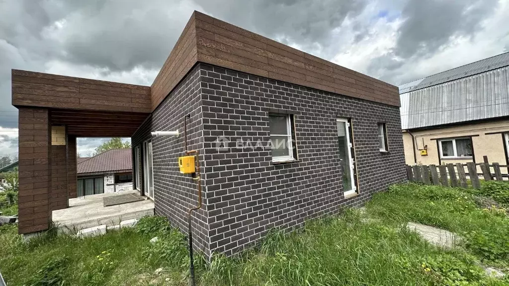Дом в Нижегородская область, Нижний Новгород ул. Кима (100 м) - Фото 0