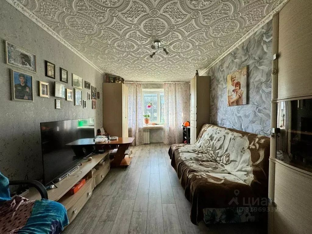 3-к кв. Свердловская область, Артемовский ул. Терешковой, 14 (58.3 м) - Фото 1