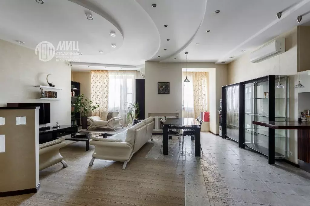 Продается 3-комнатная квартира - Фото 1