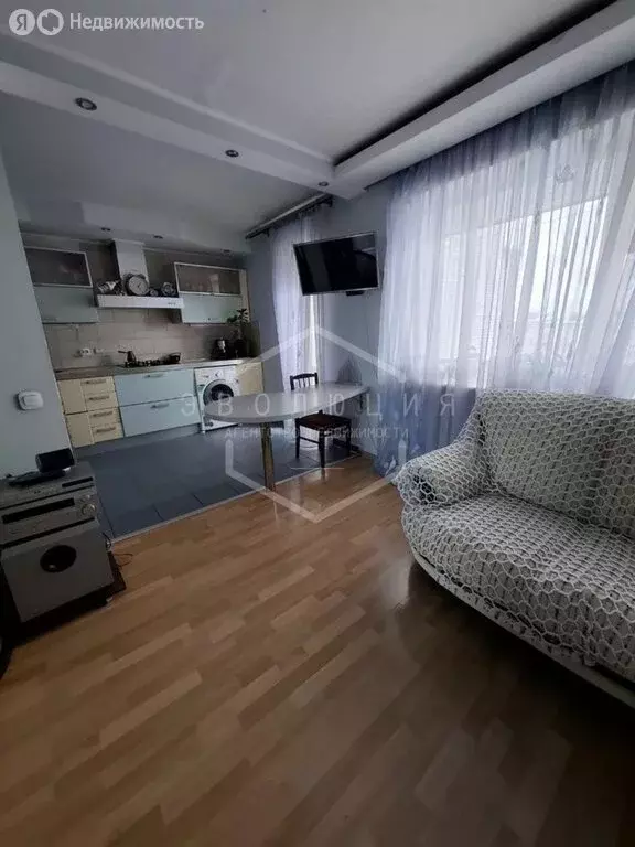 2-комнатная квартира: Калининград, Ореховая улица, 15 (49.8 м) - Фото 1