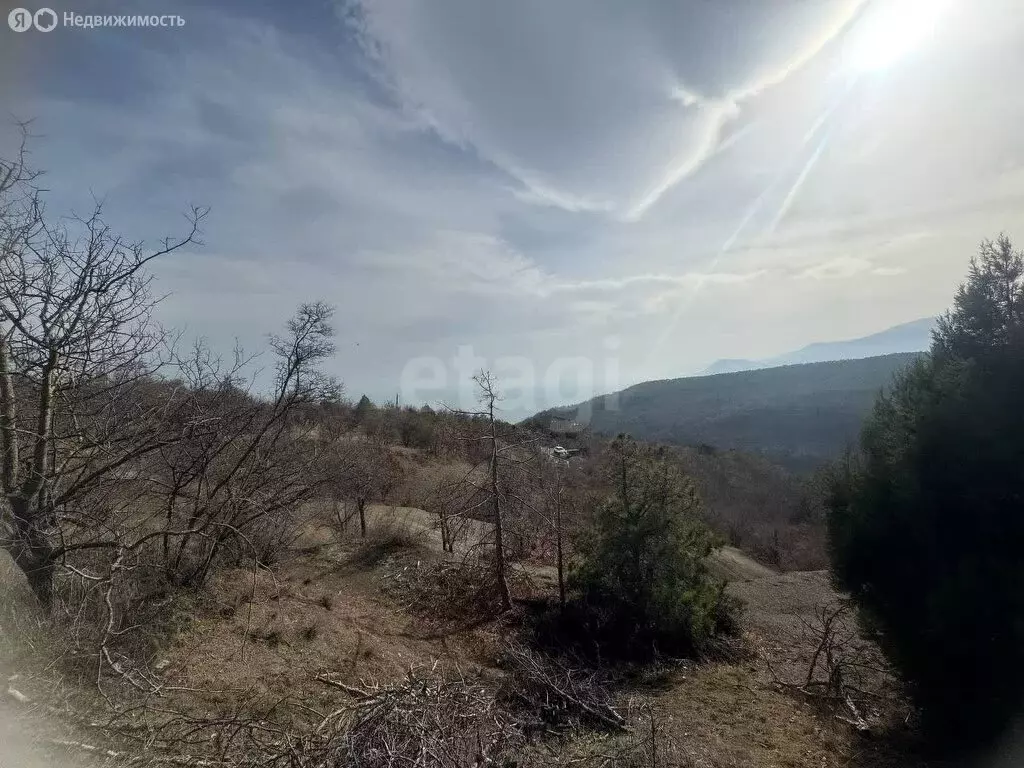 Участок в Республика Крым, муниципальный округ Алушта, посёлок ... - Фото 2