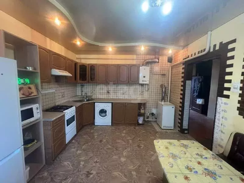 Дом в Воронежская область, Семилуки Набережная ул., 37 (181 м) - Фото 2