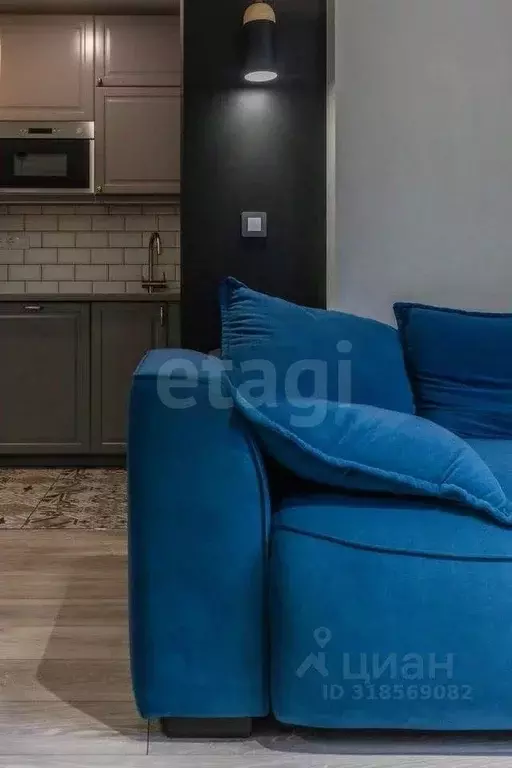 1-к кв. Санкт-Петербург ул. Среднерогатская, 11 (55.6 м) - Фото 1