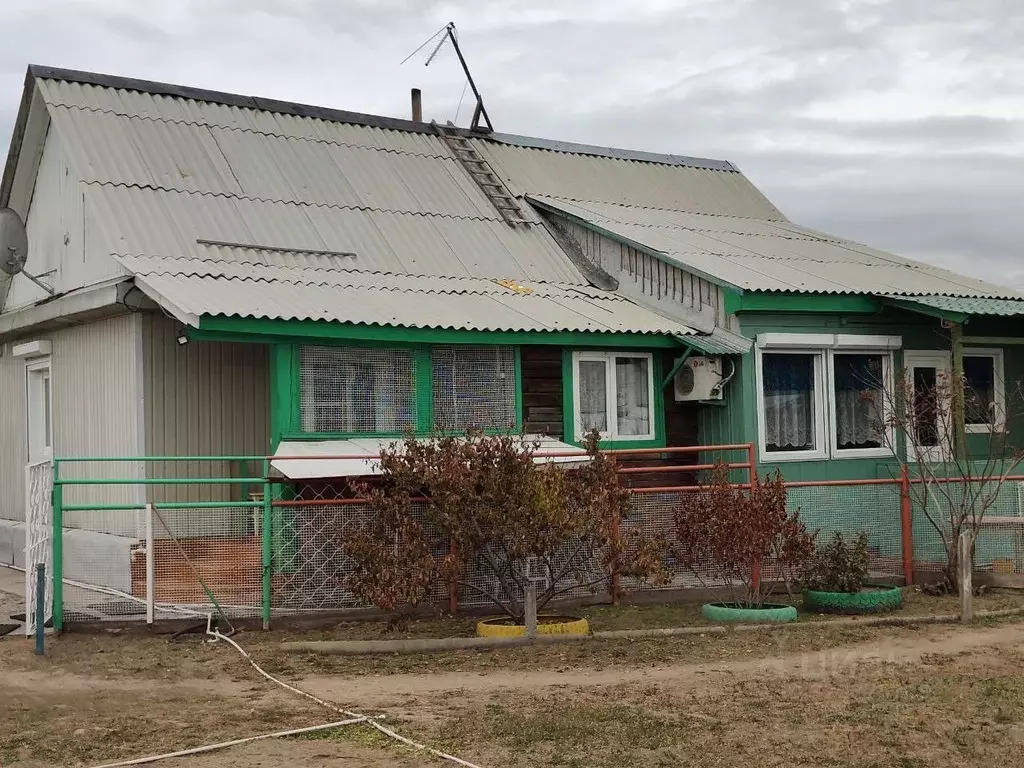 Дом в Бурятия, Улан-Удэ Современник ДНТ, ул. А. Рогозинского (90 м) - Фото 1