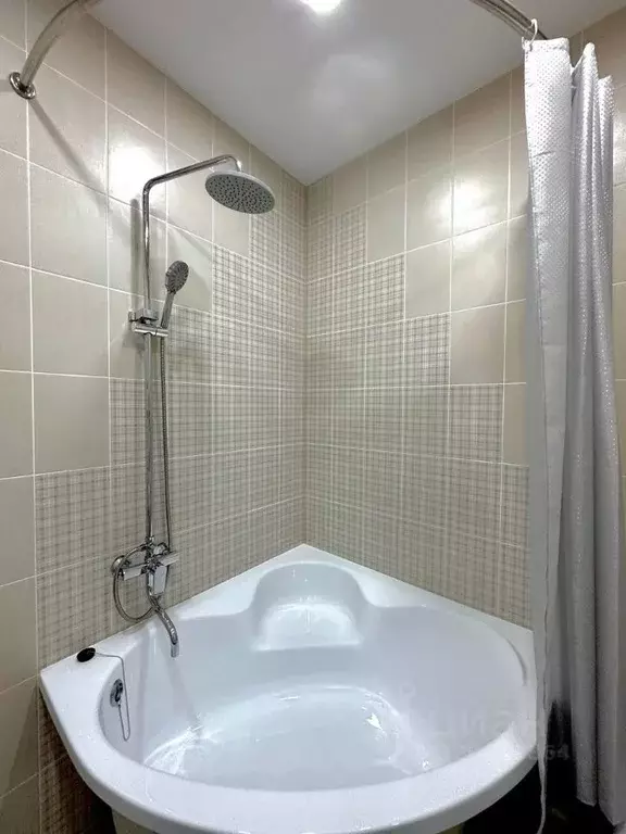 1-к кв. Бурятия, Улан-Удэ ул. Смолина, 54Б (52.0 м) - Фото 1