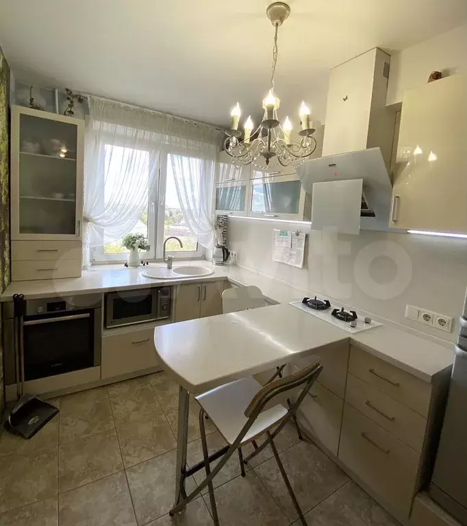 2-к. квартира, 40 м, 8/9 эт. - Фото 0
