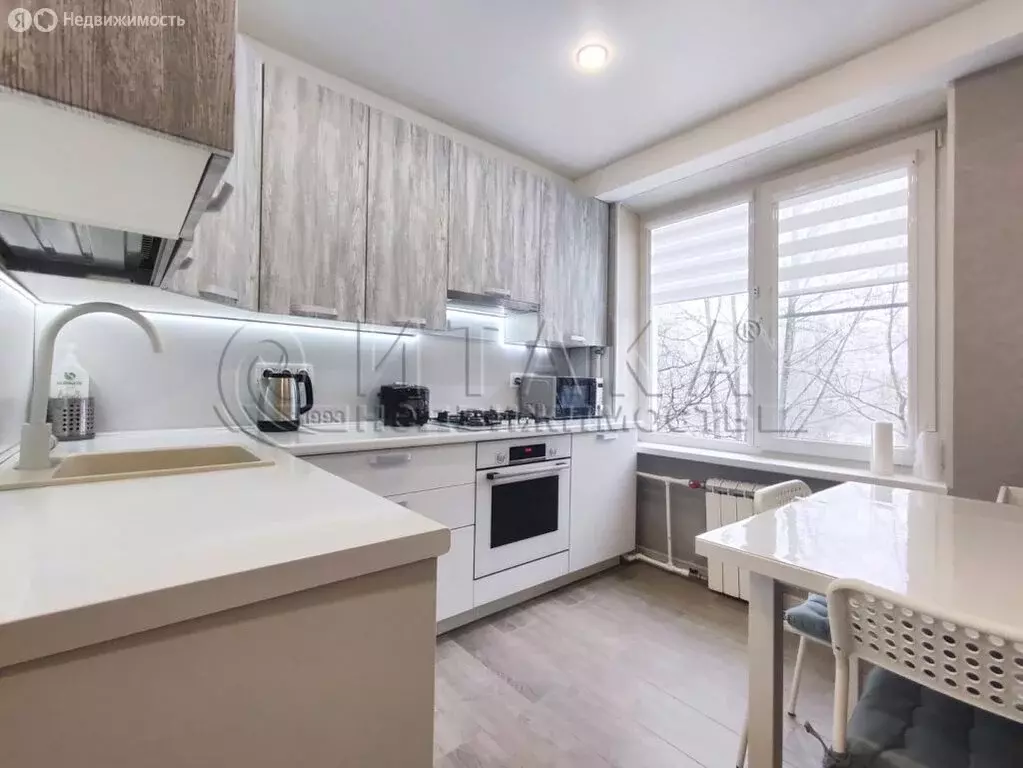 3-комнатная квартира: Санкт-Петербург, улица Ивана Фомина, 7к2 (59.9 ... - Фото 1