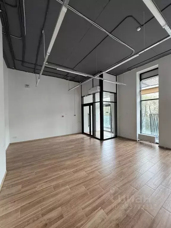 Помещение свободного назначения в Пермский край, Пермь бул. Гагарина, ... - Фото 1