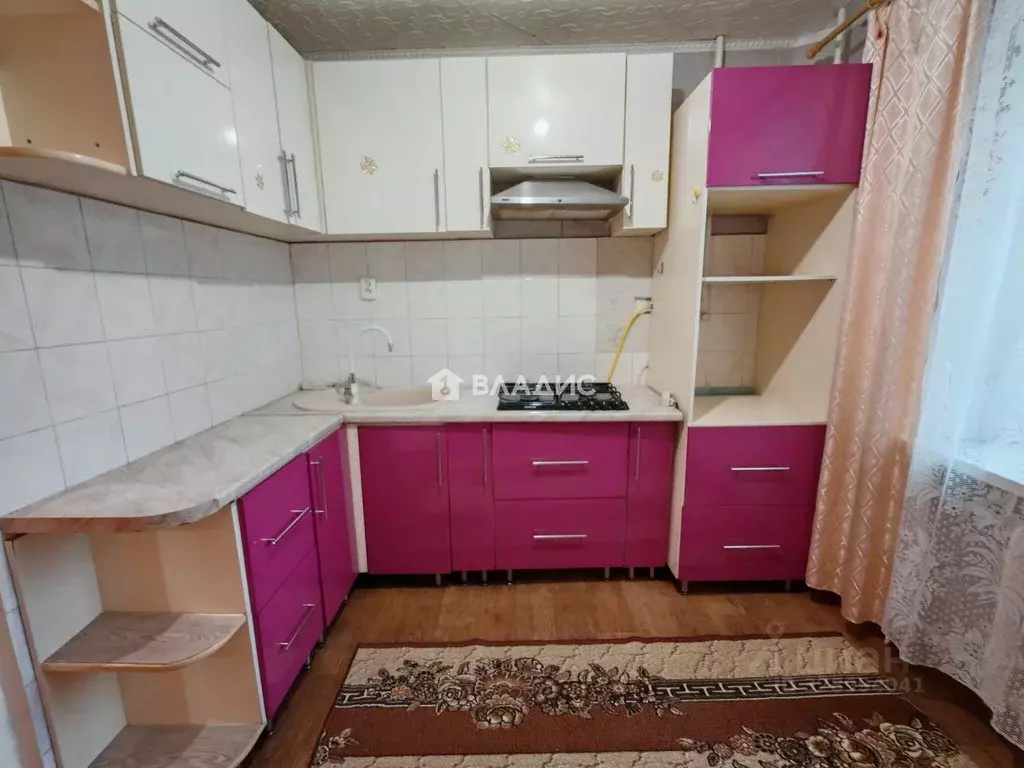 3-к кв. Белгородская область, Белгород ул. 5 Августа, 17 (64.3 м) - Фото 2