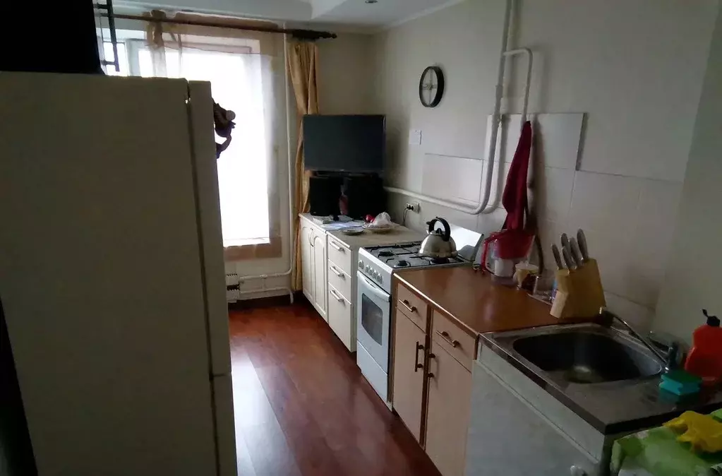 Продается комната в 3-комнатной квартире - Фото 1