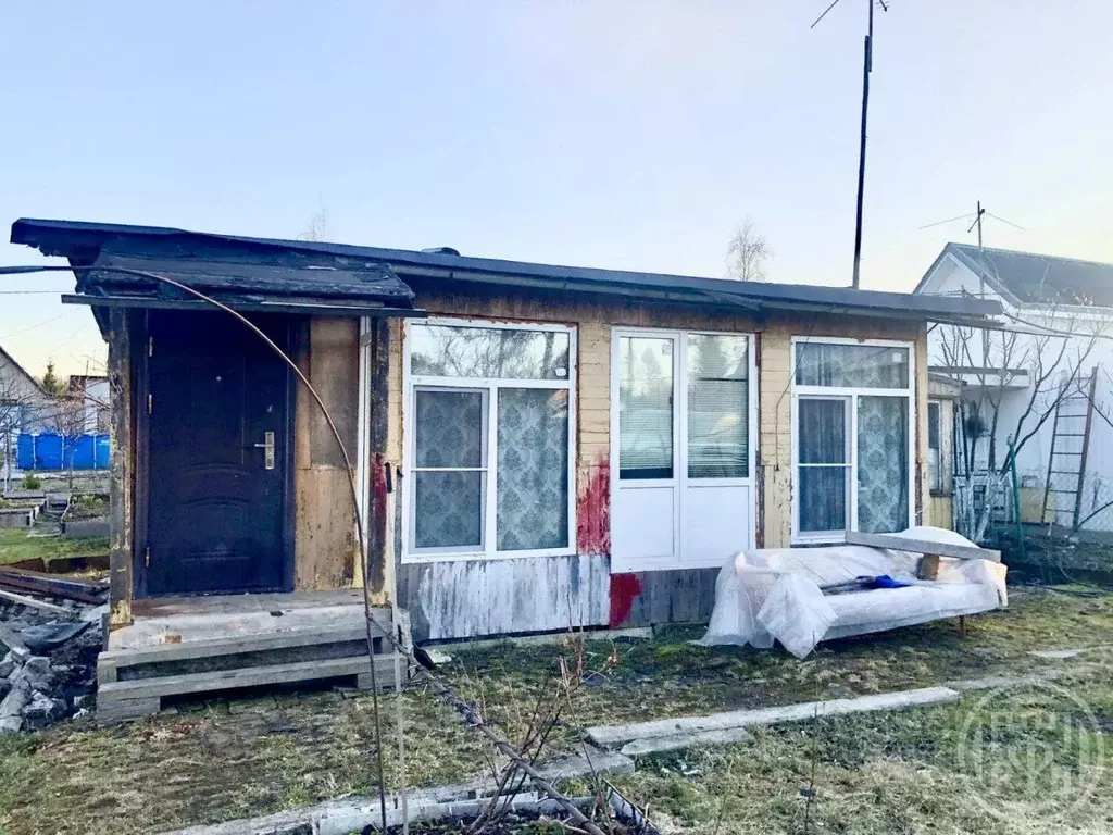 Дом в Ленинградская область, Шлиссельбург Кировский район, ... - Фото 1