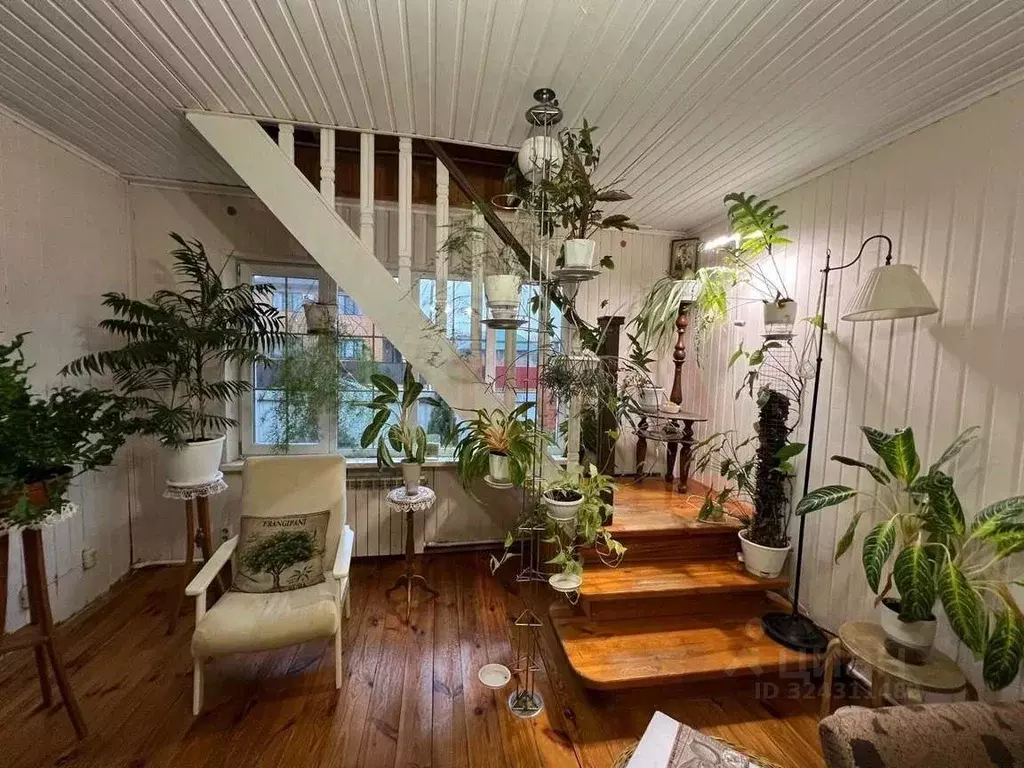 Коттедж в Белгородская область, Старый Оскол Ясная ул., 35 (100 м) - Фото 1