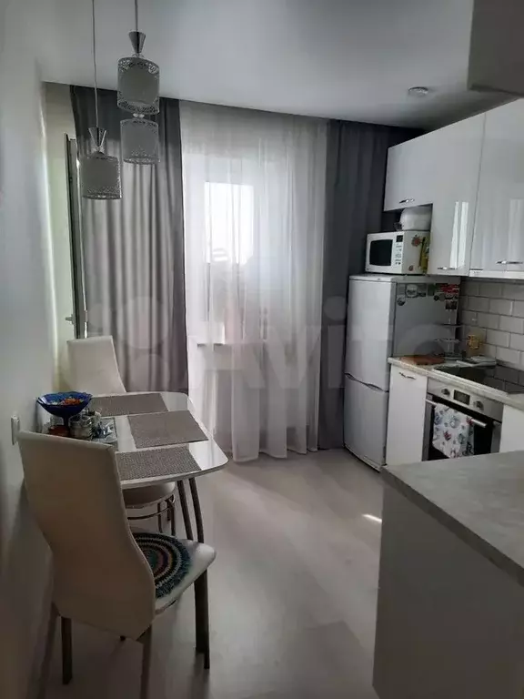 Комната 38 м в 1-к., 4/18 эт. - Фото 1