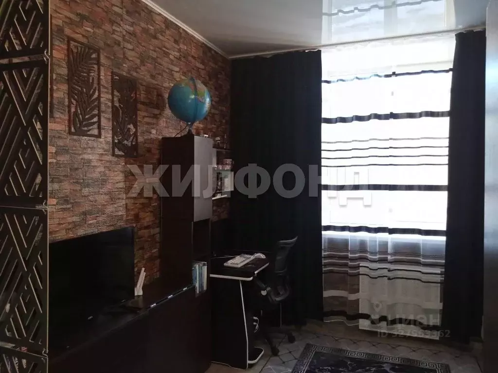 Комната Новосибирская область, Новосибирск просп. Дзержинского, 18 ... - Фото 1