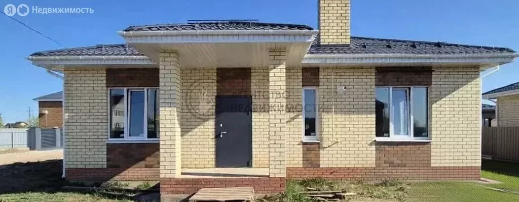 Дом в село Столбище, Кербинская улица (100 м) - Фото 2